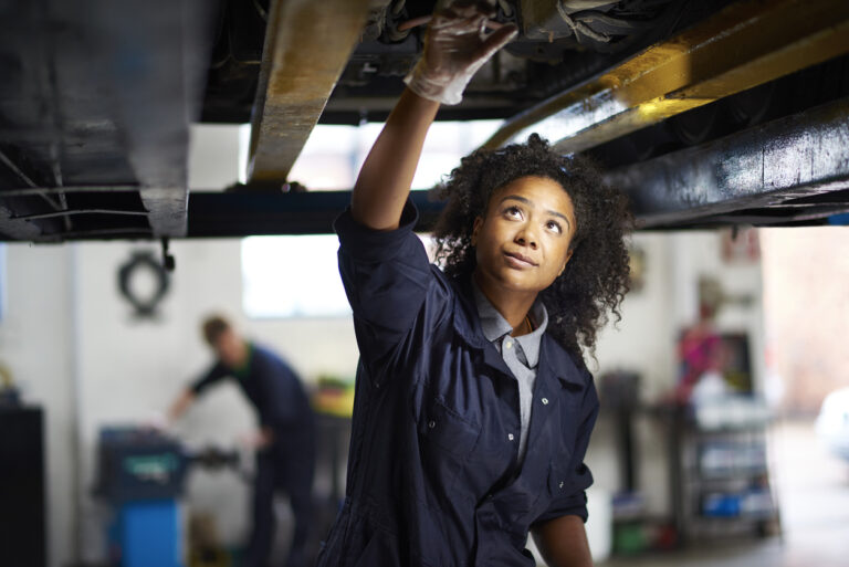 Tips on Breaking Through the Glass Ceiling in Fleet Management